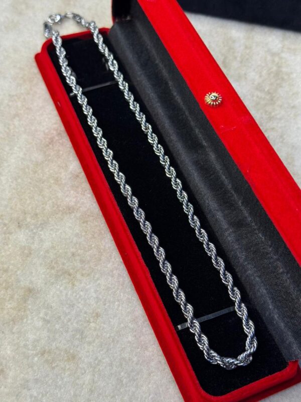 STAINLESS STEEL CHAIN