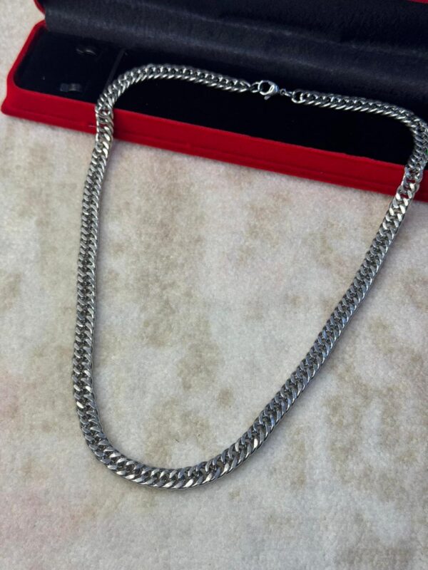 PREMIUM STAINLESS CHAIN