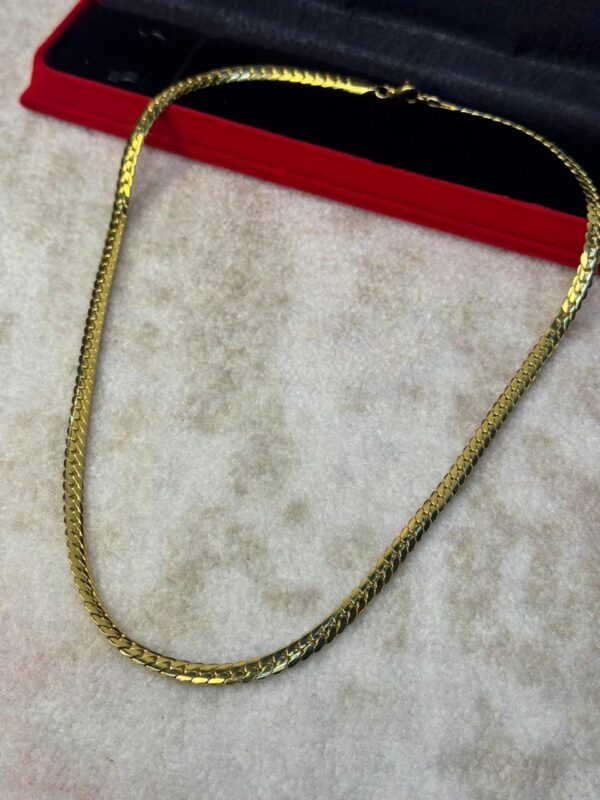 GOLD STAINLESS CHAIN