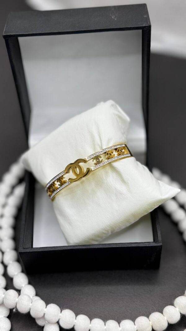 Premium Fashion Icon Bracelet